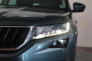 Thumbnail Mobil 10