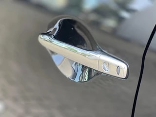 Thumbnail Mobil 10