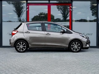 Thumbnail Mobil 10
