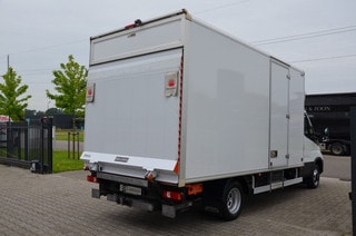 Thumbnail Mobil 4