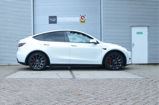 Thumbnail Mobil 8