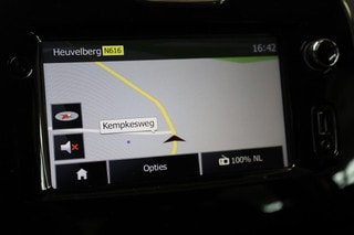 Thumbnail Mobil 8