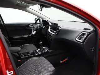 Thumbnail Mobil 6