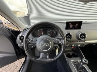 Thumbnail Mobil 9