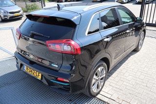 Thumbnail Mobil 8