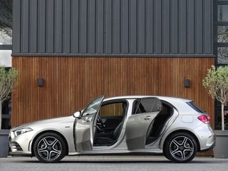 Thumbnail Mobil 6