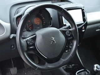 Thumbnail Mobil 6