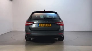 Thumbnail Mobil 10