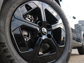 Thumbnail Mobil 4