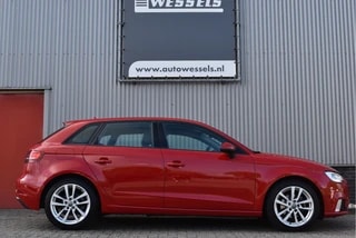 Thumbnail Mobil 6