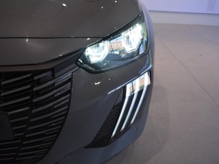 Thumbnail Mobil 10