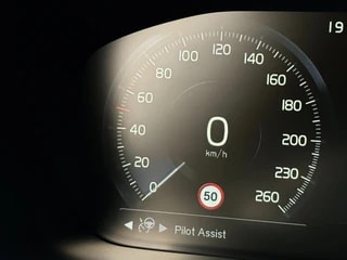 Thumbnail Mobil 6