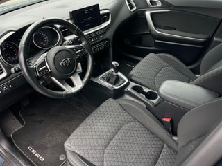 Thumbnail Mobil 6