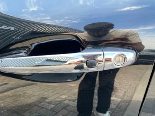 Thumbnail Mobil 9
