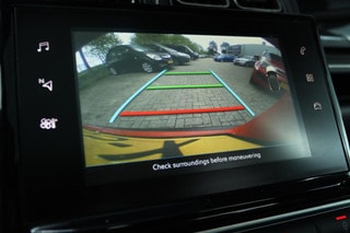 Thumbnail Mobil 7