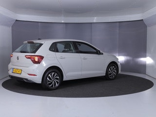 Thumbnail Mobil 4