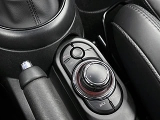 Thumbnail Mobil 10