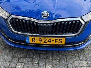 Thumbnail Mobil 6