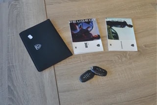 Thumbnail Mobil 6