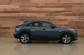 Thumbnail Mobil 6