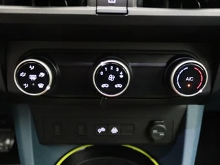 Thumbnail Mobil 10