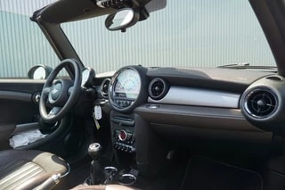 Thumbnail Mobil 8