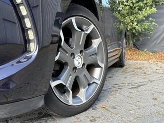Thumbnail Mobil 3