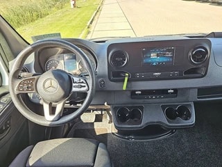 Thumbnail Mobil 8