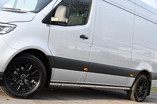 Thumbnail Mobil 9