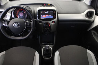 Thumbnail Mobil 9
