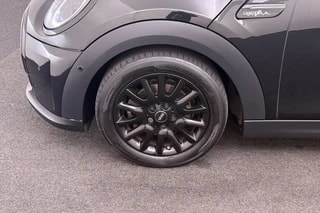 Thumbnail Mobil 7