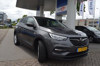 Thumbnail Mobil 6