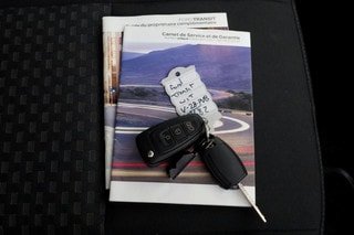 Thumbnail Mobil 6
