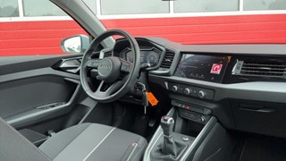 Thumbnail Mobil 4