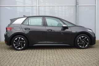 Thumbnail Mobil 4
