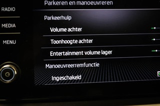 Thumbnail Mobil 8