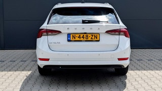 Thumbnail Mobil 10