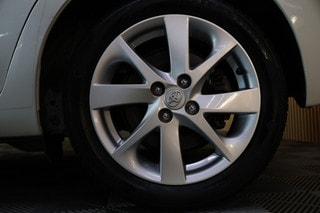 Thumbnail Mobil 4
