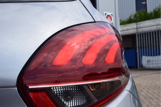 Thumbnail Mobil 10