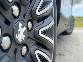 Thumbnail Mobil 10