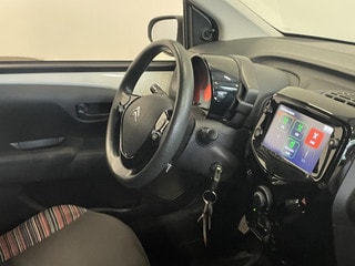Thumbnail Mobil 8