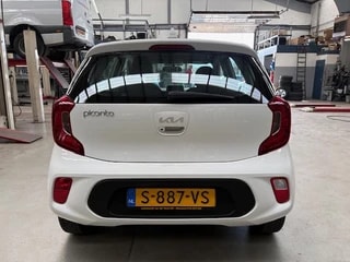 Thumbnail Mobil 6