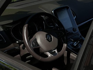 Thumbnail Mobil 9