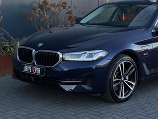 Thumbnail Mobil 10