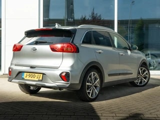 Thumbnail Mobil 6