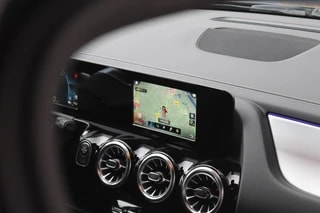 Thumbnail Mobil 6