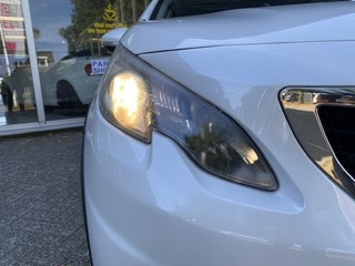 Thumbnail Mobil 4