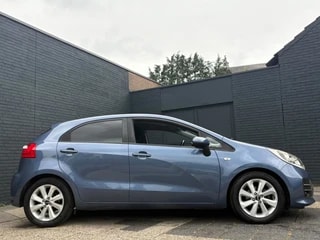Thumbnail Mobil 5