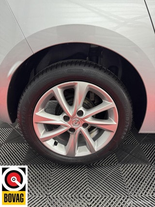 Thumbnail Mobil 8