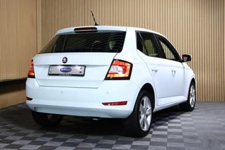 Thumbnail Mobil 7